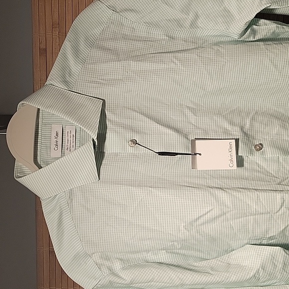 Calvin Klein Slim Fit, Long sleeve Button down, 16in neck, 34/35 - Picture 2 of 5